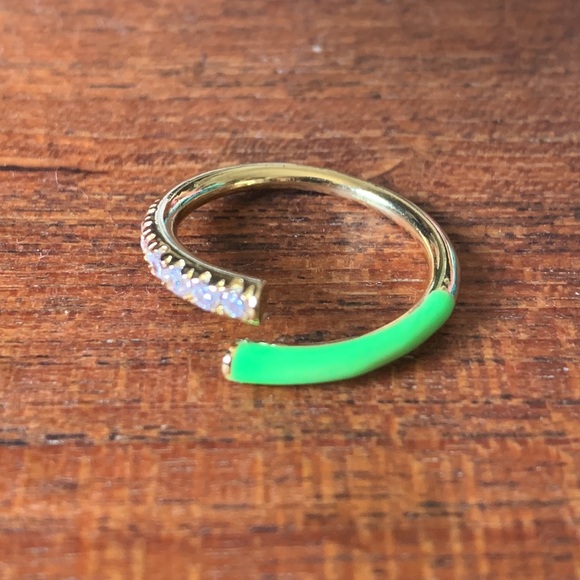 Neon green, gold, and rhinestone stackable fashion ring - Picture 5 of 5